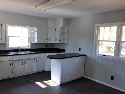 672 Spring St, Decherd, TN 37324 photo 14
