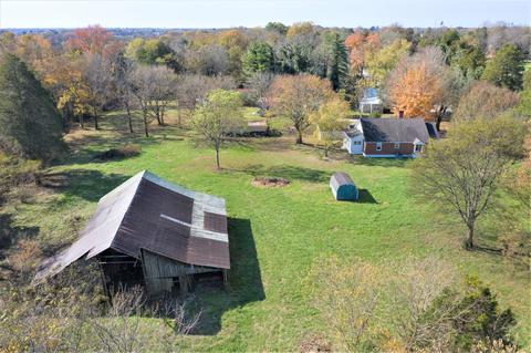 672 Spring St, Decherd, TN 37324 photo 40