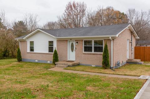 123 Mae Cir, Dickson, TN 37055 photo 1