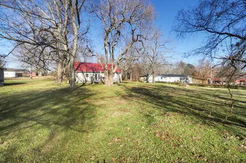 124 S 3rd St, Dickson, TN 37055 photo 35