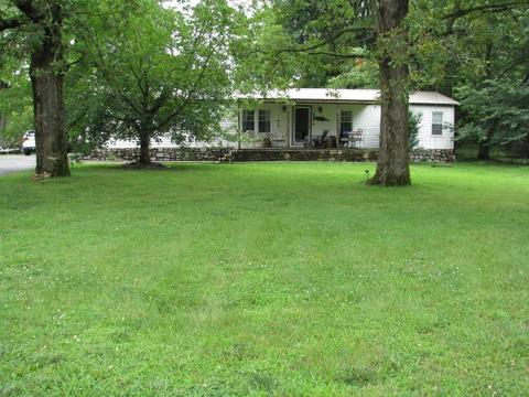 626 Pond Rd, Dickson, TN 37055 photo 1
