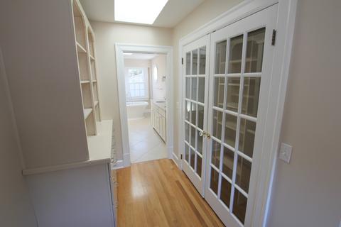 400 E College St, Murfreesboro, TN 37130 photo 17