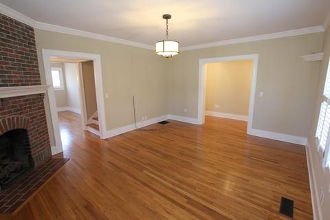 400 E College St, Murfreesboro, TN 37130 photo 5