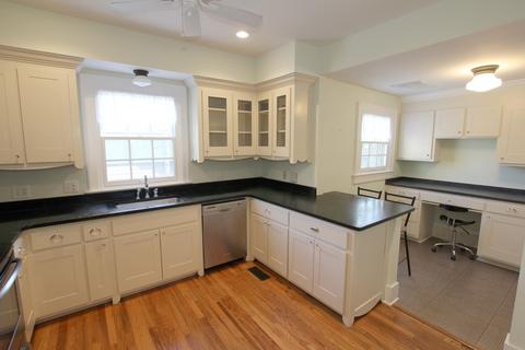 400 E College St, Murfreesboro, TN 37130 photo 7