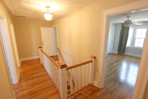 400 E College St, Murfreesboro, TN 37130 photo 14