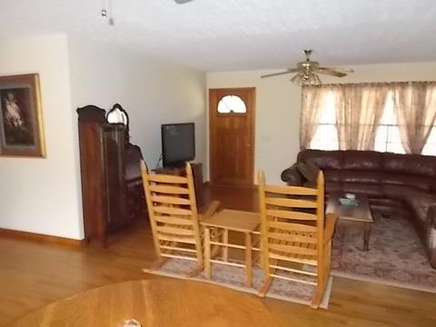 641 Rogues Fork Rd, Bethpage, TN 37022 photo 6