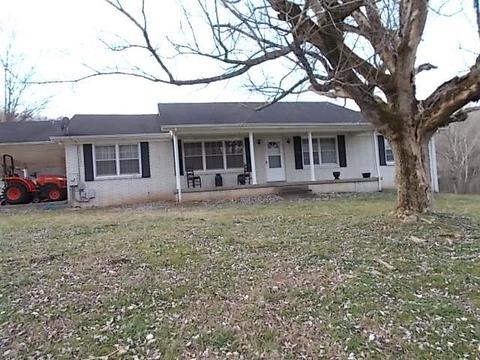 641 Rogues Fork Rd, Bethpage, TN 37022 photo 1