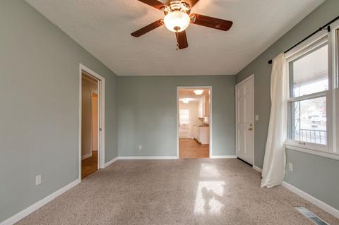 400 E Cedar St, Dickson, TN 37055 photo 9