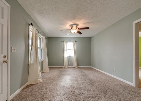 400 E Cedar St, Dickson, TN 37055 photo 6