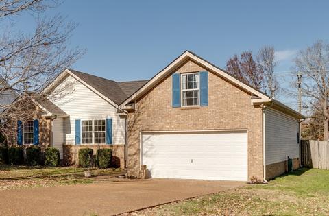 2904 Hearthside Dr, Spring Hill, TN 37174 photo 1