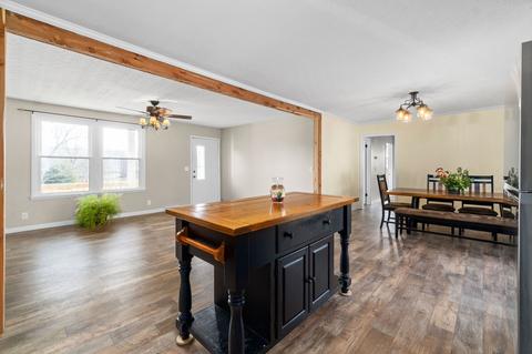 102 E Circle Dr, Burns, TN 37029 photo 9