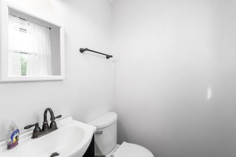 102 E Circle Dr, Burns, TN 37029 photo 18