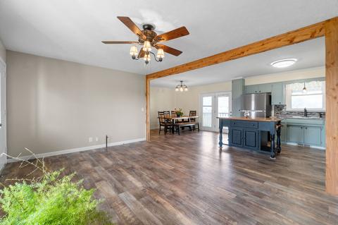 102 E Circle Dr, Burns, TN 37029 photo 5