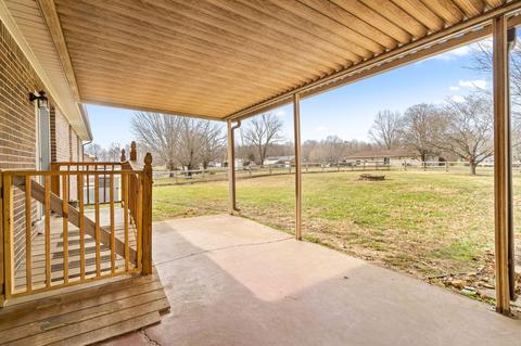 102 E Circle Dr, Burns, TN 37029 photo 23