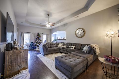 617 Gateway Dr, Murfreesboro, TN 37127 photo 2