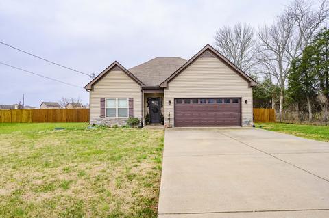617 Gateway Dr, Murfreesboro, TN 37127 photo 1
