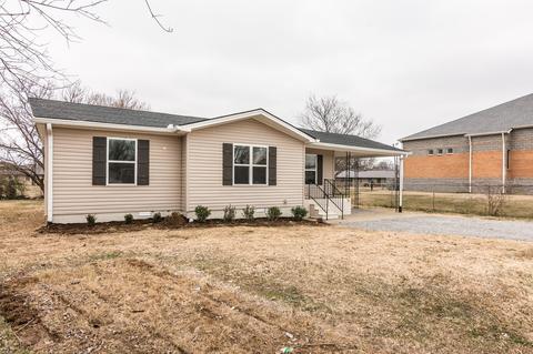 811 Ms Couts Blvd, Springfield, TN 37172 photo 2