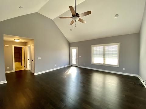 605 Womack Rd, Bethpage, TN 37022 photo 5