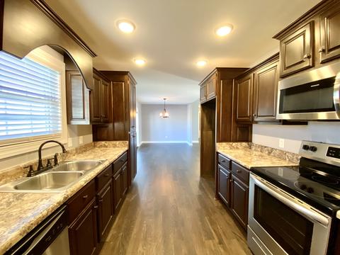 605 Womack Rd, Bethpage, TN 37022 photo 12