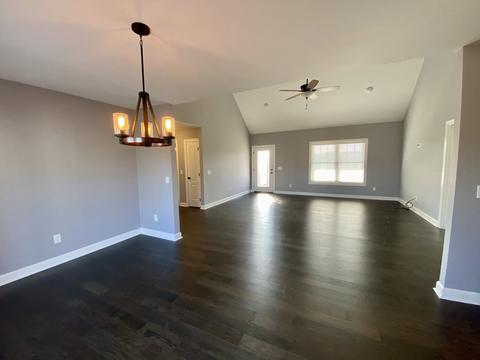 605 Womack Rd, Bethpage, TN 37022 photo 7