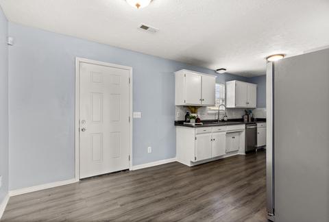 2013 Holbeach Dr, Murfreesboro, TN 37130 photo 11