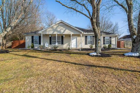 2013 Holbeach Dr, Murfreesboro, TN 37130 photo 1