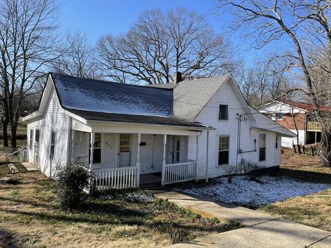 602 W Walnut St, Dickson, TN 37055 photo 1