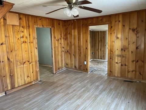 602 W Walnut St, Dickson, TN 37055 photo 3