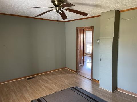 602 W Walnut St, Dickson, TN 37055 photo 6