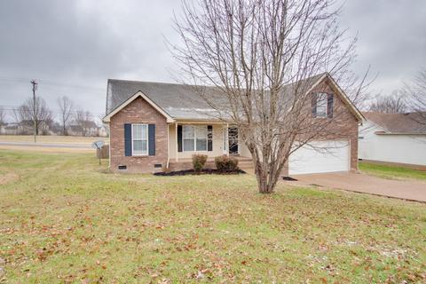 2916 Hearthside Dr, Spring Hill, TN 37174 photo 2