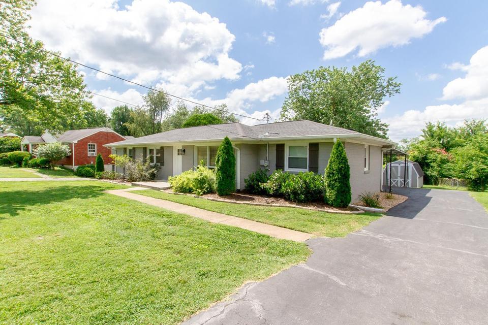  2402 Andrew Pl, Nashville, TN 37216 photo 4