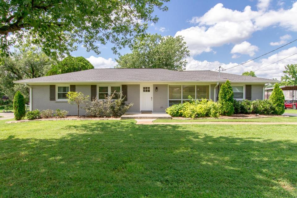  2402 Andrew Pl, Nashville, TN 37216 photo 1