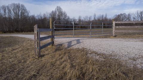 1224 Hortense Rd, Dickson, TN 37055 photo 2