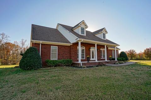 137 Busby Rd, Loretto, TN 38469 photo 4