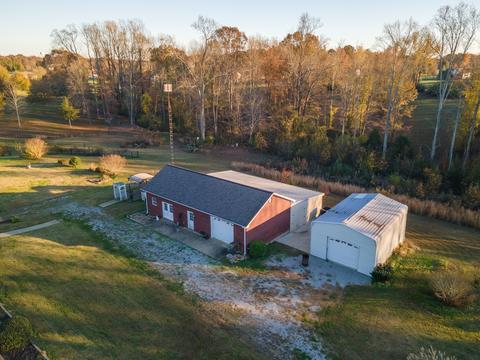 137 Busby Rd, Loretto, TN 38469 photo 8
