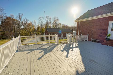 137 Busby Rd, Loretto, TN 38469 photo 18