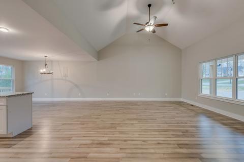 112 Dewey Dr, Dickson, TN 37055 photo 8