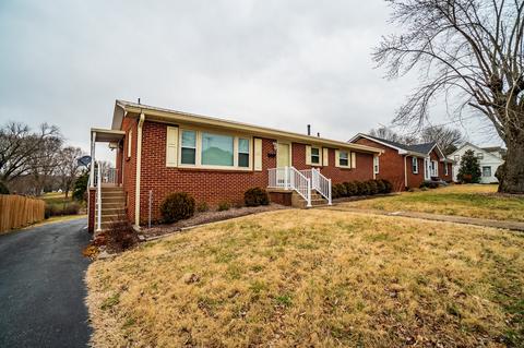 603 4th Ave W, Springfield, TN 37172 photo 1