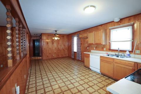 321 E Maple St, Morrison, TN 37357 photo 8
