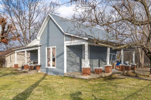 1716 S Main St, Springfield, TN 37172 photo 2