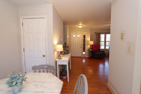 122 Batey Cir, Dickson, TN 37055 photo 7