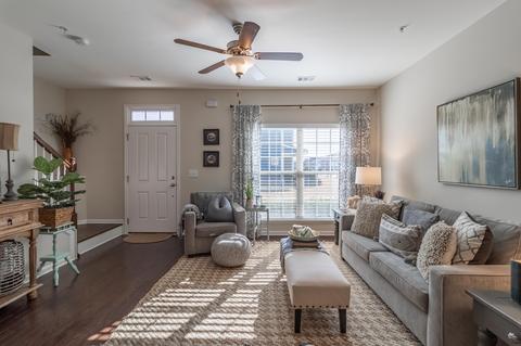 2058 Hemlock Dr, Spring Hill, TN 37174 photo 5