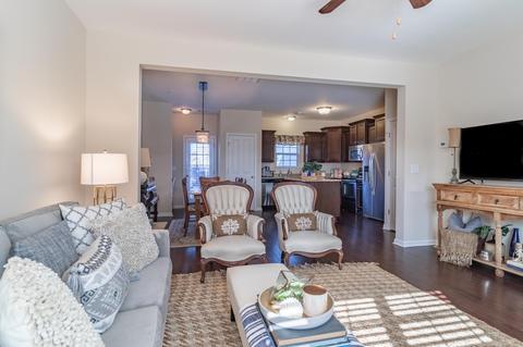 2058 Hemlock Dr, Spring Hill, TN 37174 photo 10