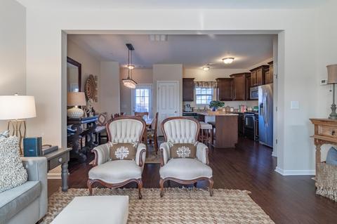 2058 Hemlock Dr, Spring Hill, TN 37174 photo 11