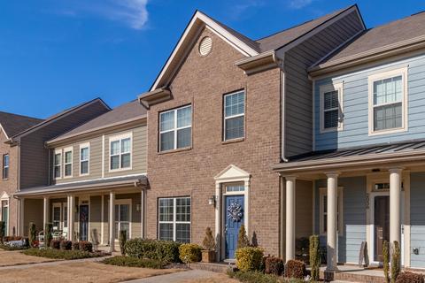 2058 Hemlock Dr, Spring Hill, TN 37174 photo 3
