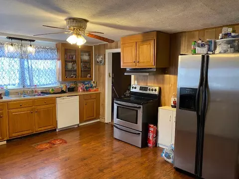 301 Bennett St, Decherd, TN 37324 photo 5