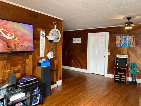 301 Bennett St, Decherd, TN 37324 photo 3
