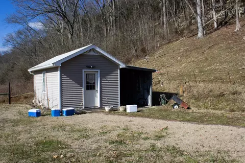 600 E Main St, Dowelltown, TN 37059 photo 8