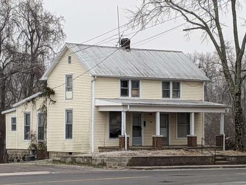 105 E Rickert Ave, Dickson, TN 37055 photo 1