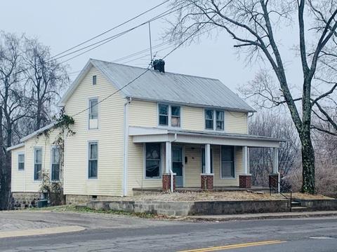 105 E Rickert Ave, Dickson, TN 37055 photo 3